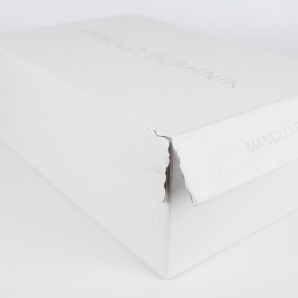 NEW MANOLO BLAHNIK Hangisi Patch Embellished Heeled Pumps - Picture 13 of 13